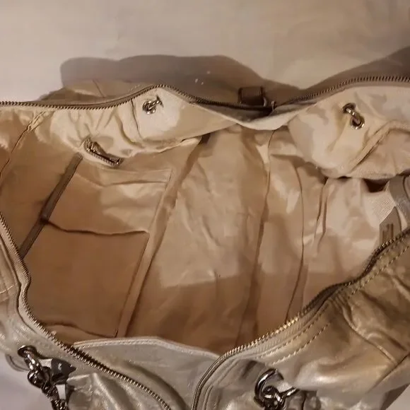 Badgley Mischka Kisha Large Bag - Picture 11 of 14